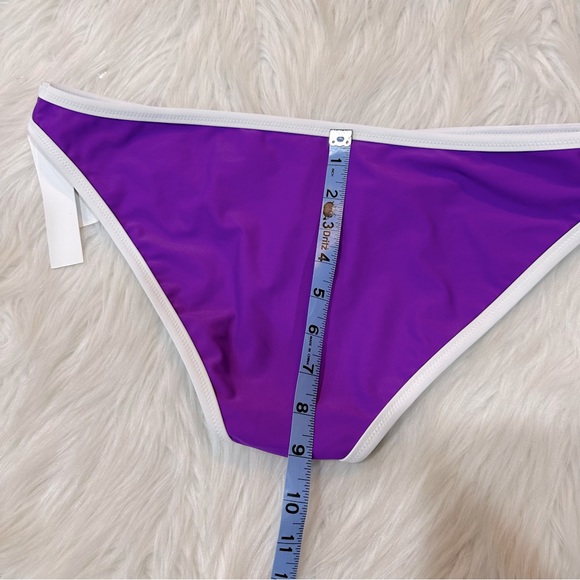 Large Reversible Bikini Bottom - Picture 9 of 9